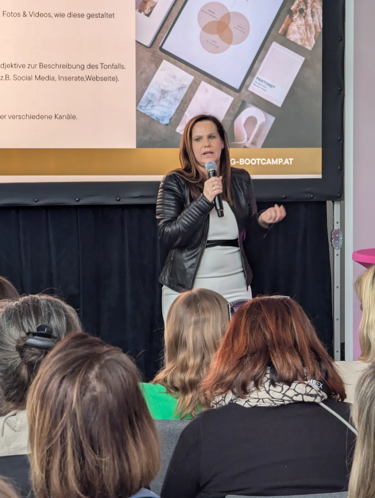 Claudia Lorber als Speakerin beim Recruiting Bootcamp